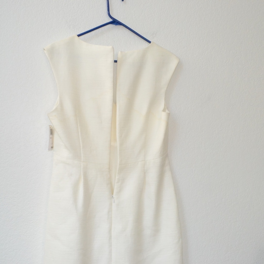 Trina Turk Textured Little Cream Sheath Dress Size 10 NWT - Picture 9 of 11